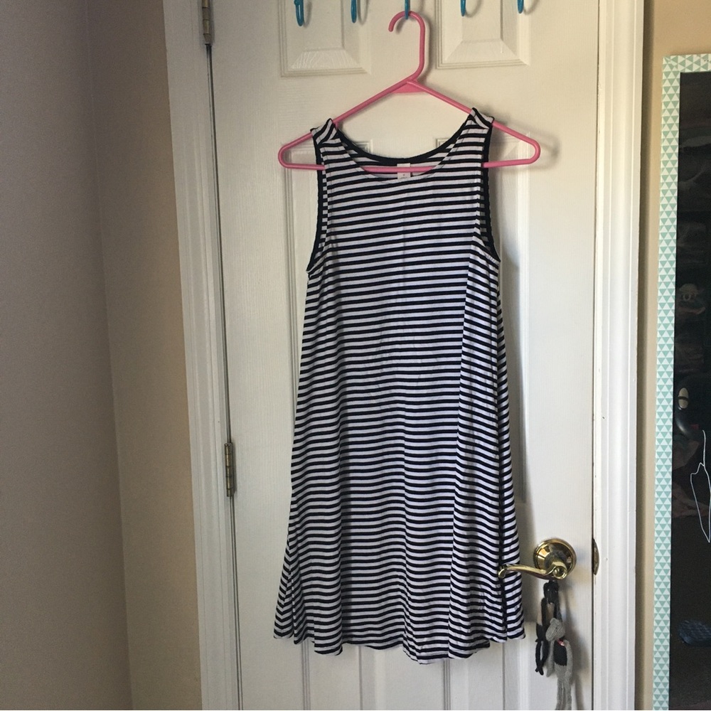 Black and white striped summer dress Old Navy size Medium